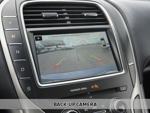 Used 2018 Lincoln MKX Premiere AWD/4WD image 3