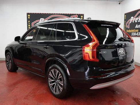 Used 2022 Volvo XC90 T6 Momentum image 6