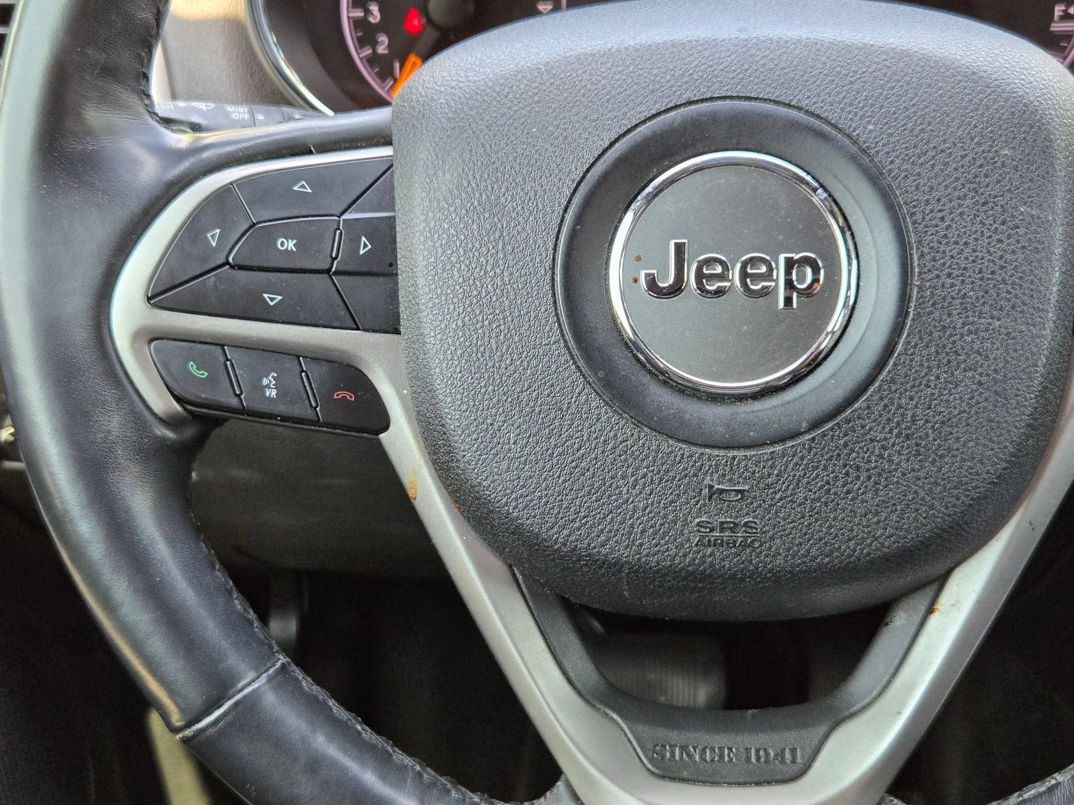 Used 2018 Jeep Grand Cherokee Limited w/ Luxury Group II RWD image 21
