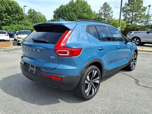 Certified 2023 Volvo XC40 B4 Ultimate FWD image 3