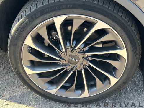 Used 2020 Lincoln Aviator Reserve w/ Equipment Group 202A AWD/4WD image 7