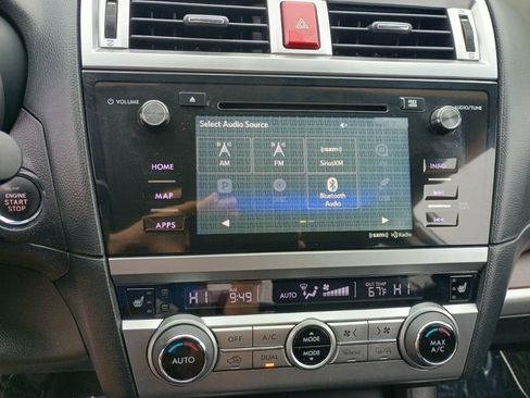 Used 2016 Subaru Outback 3.6R Limited image 29