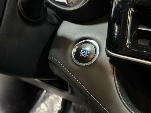 Used 2023 Toyota Highlander XLE image 17