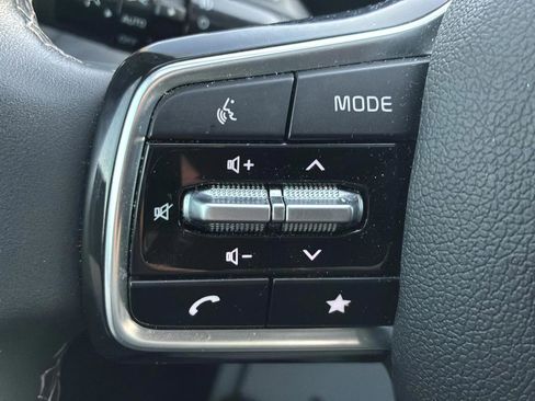 Used 2024 Kia Sorento EX w/ Panoramic Sunroof Package image 31