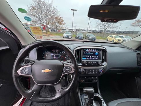 Used 2018 Chevrolet Colorado Z71 image 36