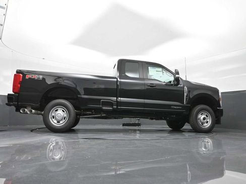 New 2025 Ford F250 XL w/ FX4 Off-Road Package image 24