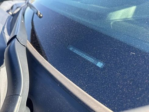 Used 2022 Chevrolet Silverado 1500 LT image 27