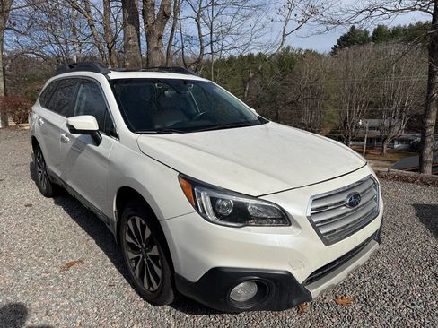Used 2017 Subaru Outback 2.5i Limited image 7