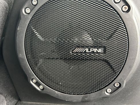 Used 2020 Jeep Wrangler Unlimited Sahara w/ Uconnect 4C Nav & Sound Group image 32