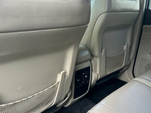 Used 2014 Jeep Grand Cherokee Laredo AWD/4WD image 12