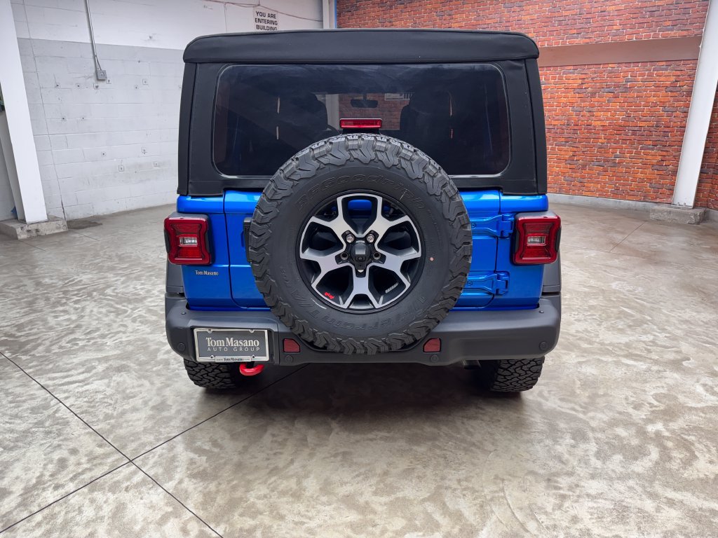 Used 2022 Jeep Wrangler Unlimited Rubicon w/ Dual Top Group AWD/4WD image 3