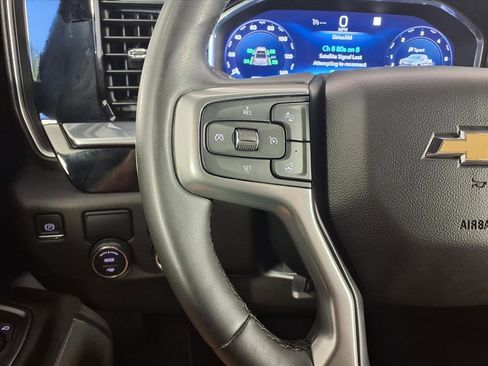 Used 2023 Chevrolet Silverado 1500 LT image 9