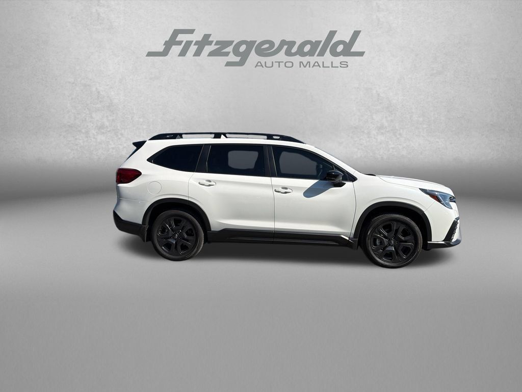 Used 2025 Subaru Ascent Onyx Edition AWD/4WD image 9