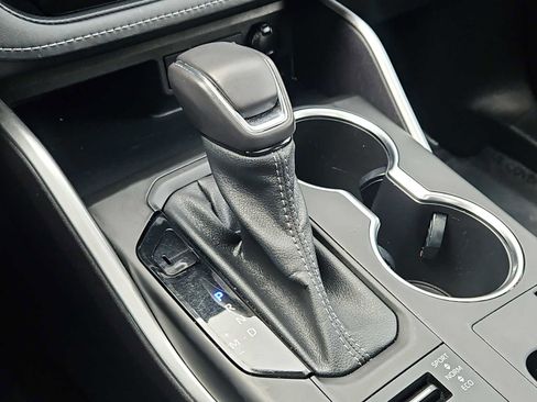 Used 2023 Toyota Highlander XSE image 30