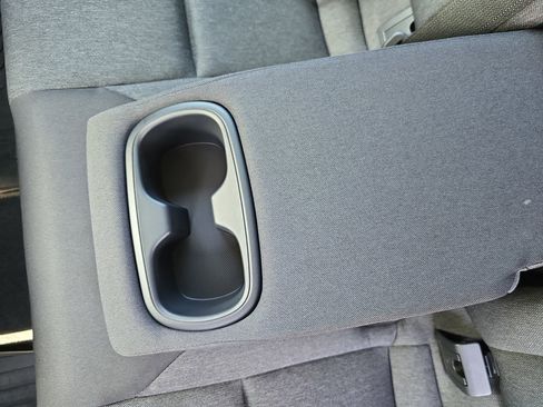 Used 2025 Toyota Camry LE image 15