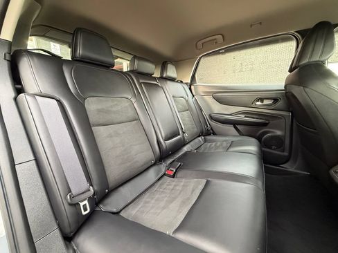 Used 2024 Nissan Ariya AWD image 21