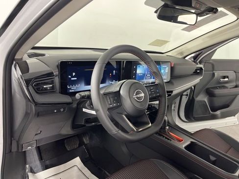 New 2026 Nissan Kicks SR image 19