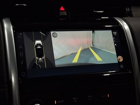 Certified 2023 Land Rover Discovery Sport S R-Dynamic AWD/4WD image 19