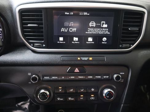 Used 2020 Kia Sportage LX image 20