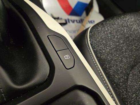 Certified 2025 Kia K4 GT-Line image 28