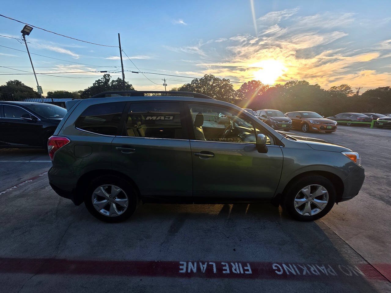Used 2016 Subaru Forester 2.5i Limited AWD/4WD image 14