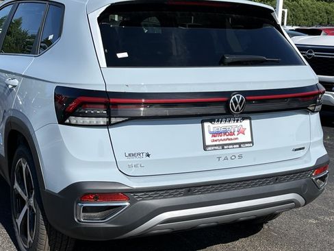 New 2026 Volkswagen Taos SEL AWD/4WD image 10