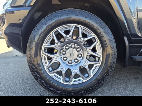 Used 2025 GMC Hummer EV 3X AWD/4WD image 47