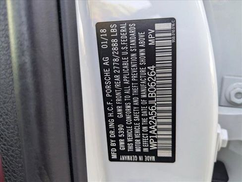 Used 2018 Porsche Macan image 15