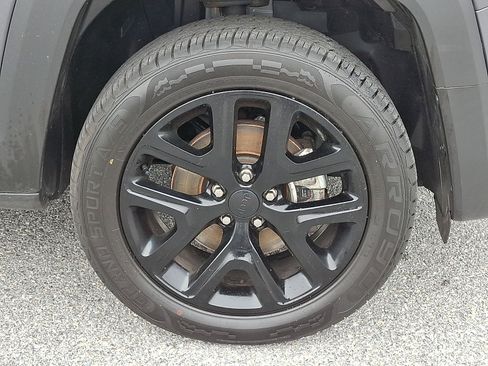 Used 2022 Jeep Renegade Altitude w/ Convenience Group AWD/4WD image 8