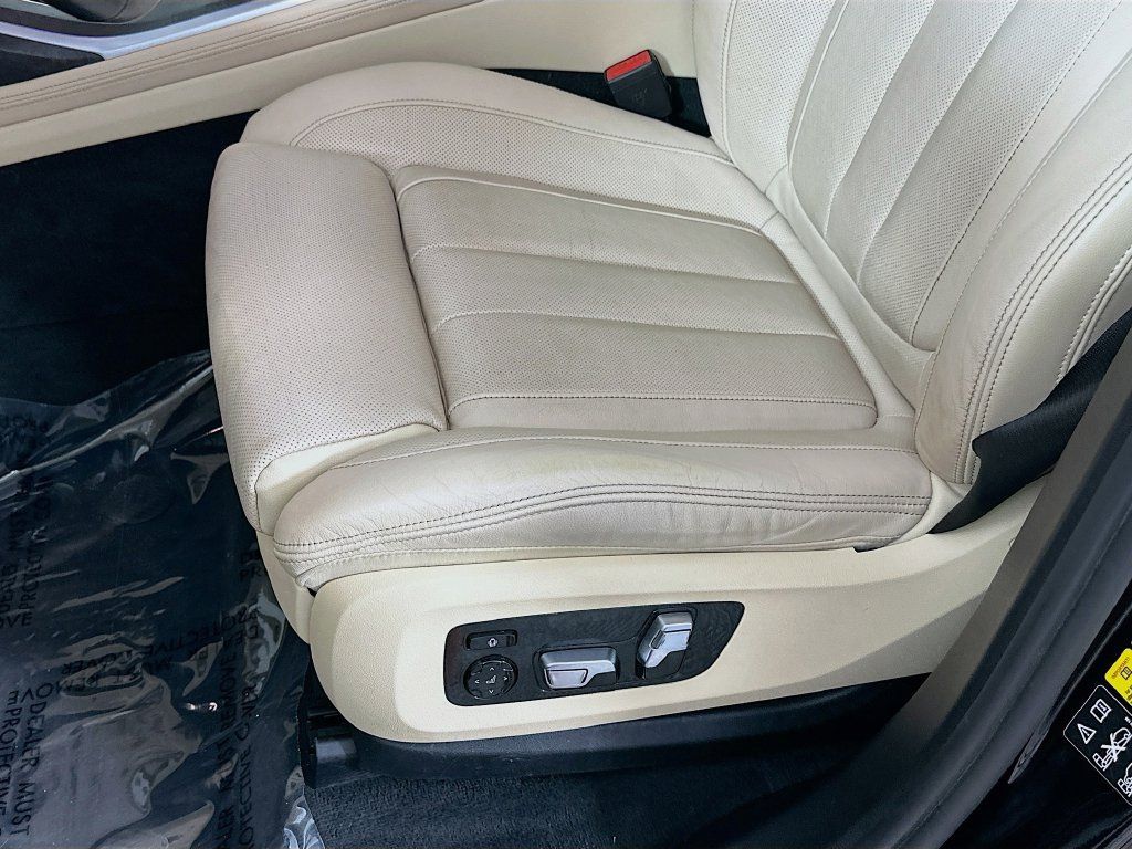 Used 2022 BMW X7 xDrive40i w/ Premium Package AWD/4WD image 27
