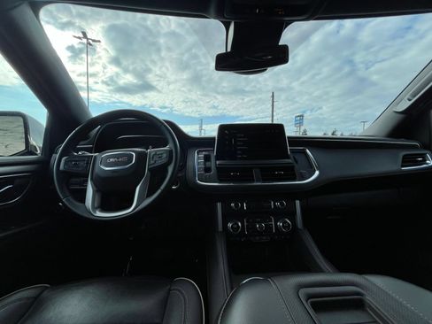 Used 2024 GMC Yukon SLT RWD image 36