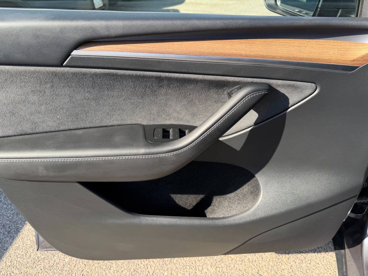 Used 2023 Tesla Model Y Long Range AWD/4WD image 14
