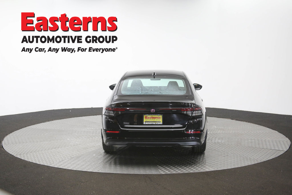Used 2025 Honda Accord SE image 37