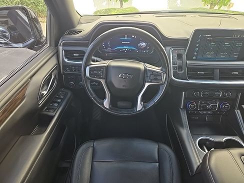 Used 2022 Chevrolet Tahoe Z71 w/ Z71 Off-Road Package AWD/4WD image 43