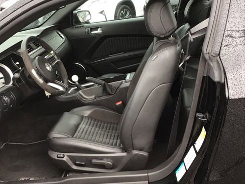 Used 2013 Ford Mustang Shelby GT500 RWD image 5