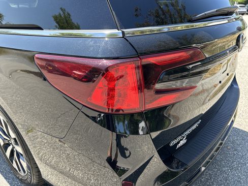 Used 2025 Honda Odyssey EX-L image 12