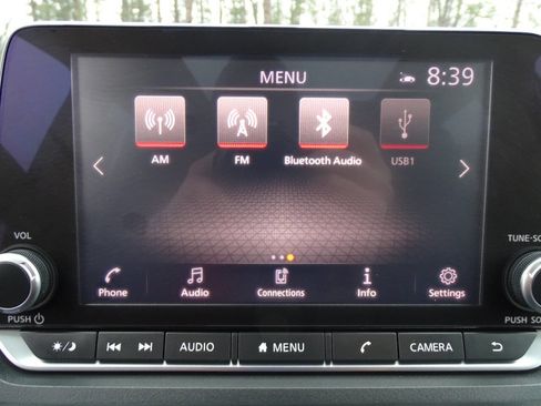 Used 2021 Nissan Rogue SV image 27