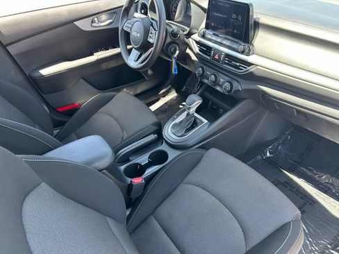 Used 2024 Kia Forte LXS FWD image 12