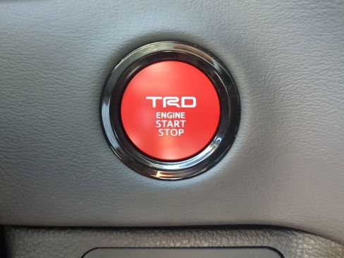 New 2025 Toyota Tundra Platinum image 35