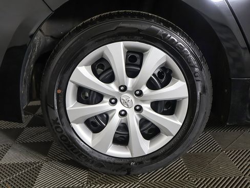 Used 2024 Toyota Corolla LE image 17