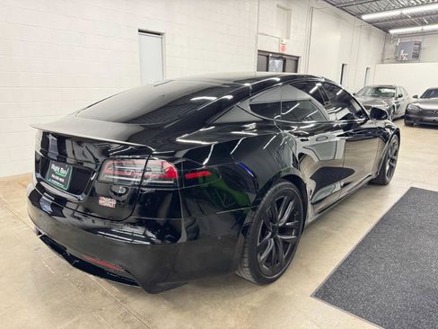 Used 2022 Tesla Model S Plaid image 4