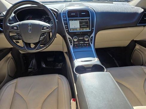 Used 2016 Lincoln MKX Select w/ Select Plus Package image 16