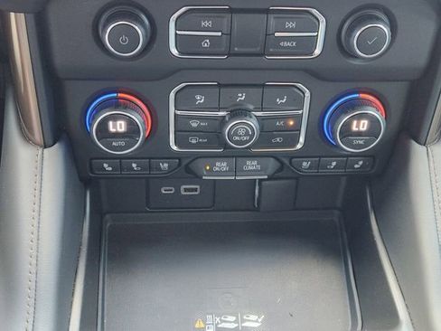 Used 2022 Chevrolet Tahoe High Country image 20