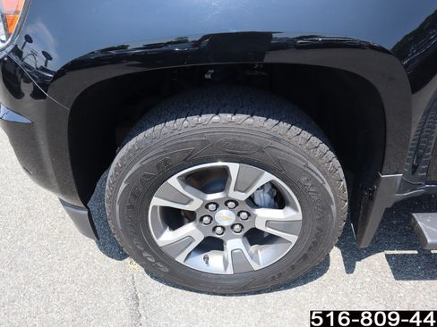Used 2020 Chevrolet Colorado Z71 AWD/4WD image 10