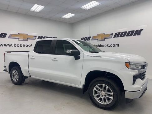 New 2026 Chevrolet Silverado 1500 LT w/ Protection Package AWD/4WD image 3