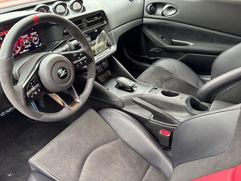 New 2025 Nissan Z NISMO w/ Floor Mat Package image 8