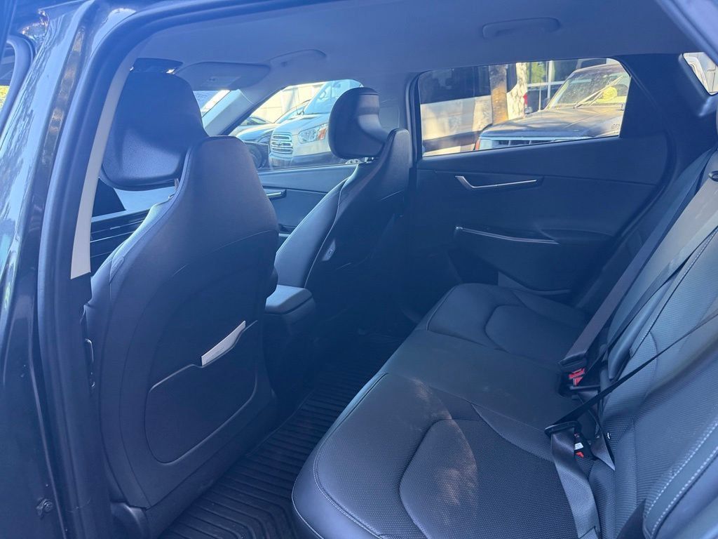Used 2024 Kia EV6 Wind AWD/4WD image 12