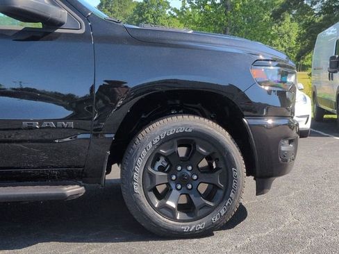 New 2026 RAM 1500 Express AWD/4WD image 9