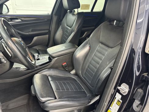 Used 2019 BMW X4 M40i w/ Executive Package image 13