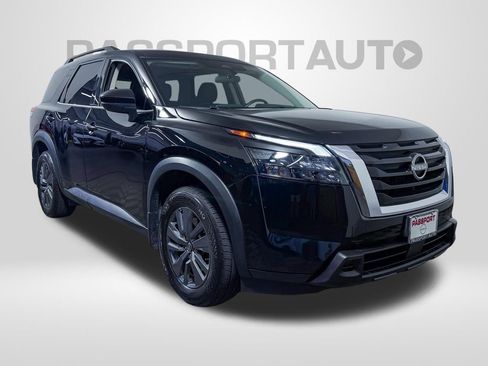 Certified 2024 Nissan Pathfinder SV AWD/4WD image 3